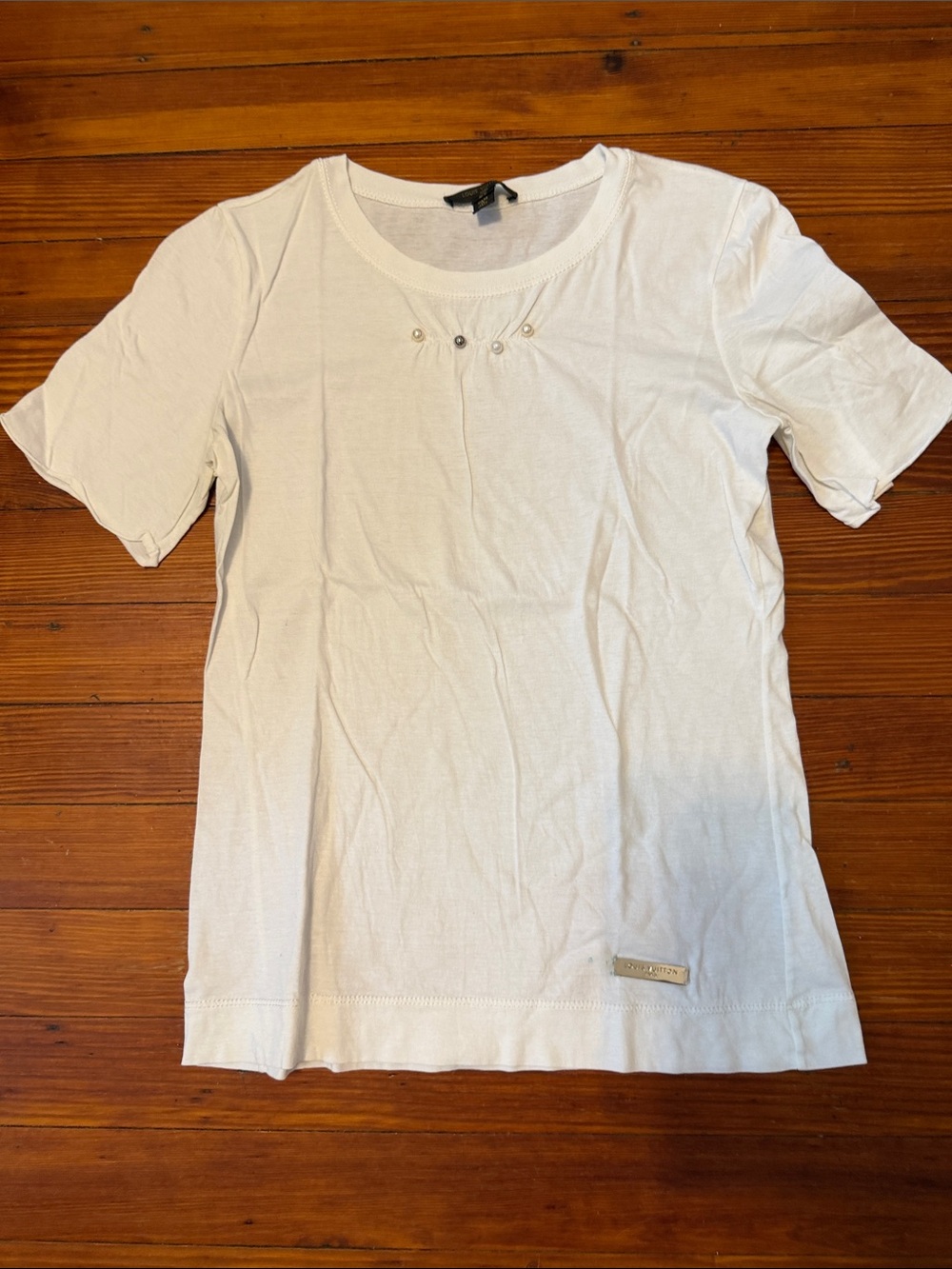 Authentic Louis Vuitton White Short Sleeve Tee with Pearl Accents XS